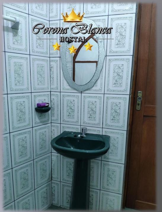 Hostal Corona Blanca Sucre Ngoại thất bức ảnh