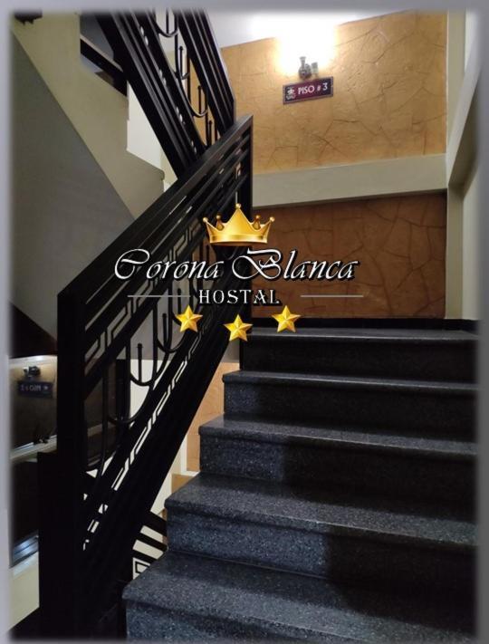 Hostal Corona Blanca Sucre Ngoại thất bức ảnh