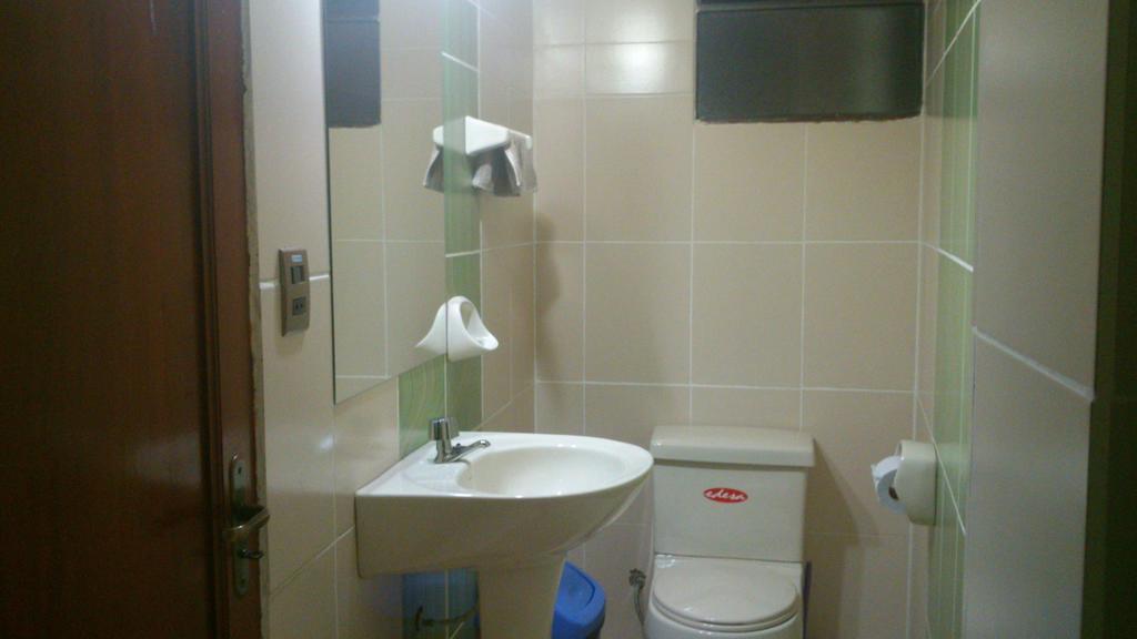Hostal Corona Blanca Sucre Ngoại thất bức ảnh