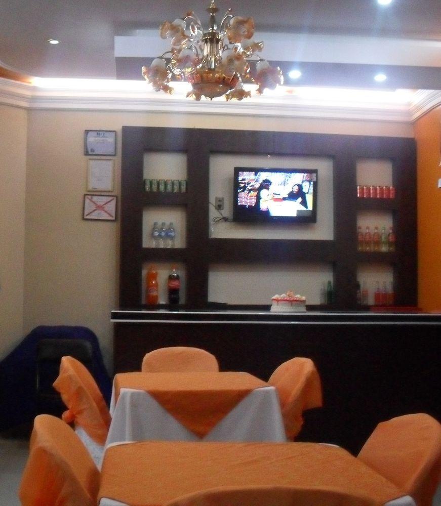 Hostal Corona Blanca Sucre Ngoại thất bức ảnh