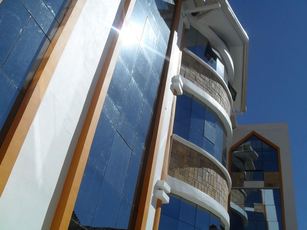 Hostal Corona Blanca Sucre Ngoại thất bức ảnh