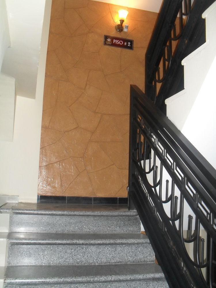 Hostal Corona Blanca Sucre Ngoại thất bức ảnh